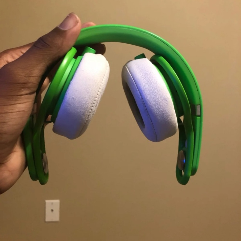 Beats - Picture 3 of 4